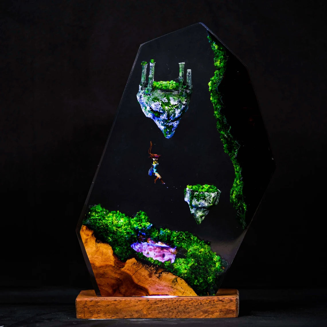 Flying island Resin Lamp